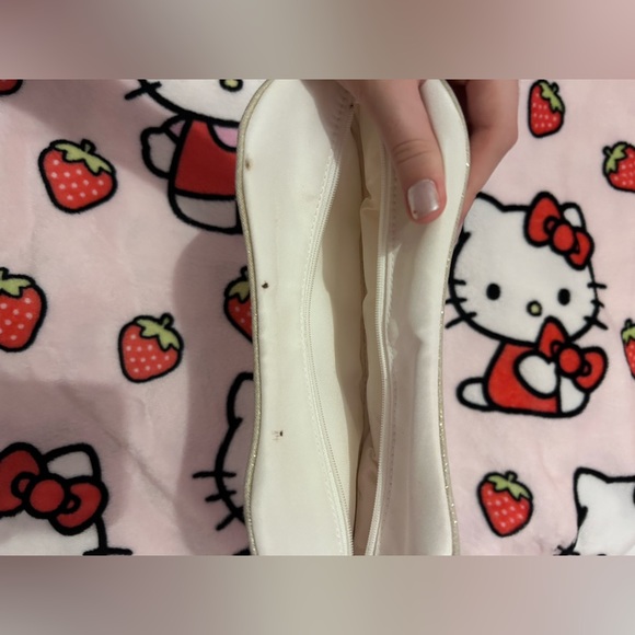 Dior Parfume Vintage Metallic Gold White Sling Mini Bag! - Picture 6 of 6